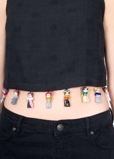 Kishi Worry Doll Crop Tank Thread A Sewing Machine, How To Thread, Mode Abaya, Quirky Fashion, Refashion Clothes, Art Clothes, Upcycle Clothes, Sewing Inspiration