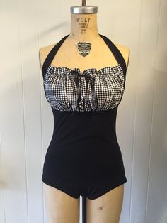 Goth Bathing Suit, 1970s Swimsuit, Sam Character, Pinup Clothes, 50s Swimsuit, 1950s Swimsuit, 2023 Moodboard, Swimwear Cute, Pin Up Swimsuit