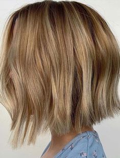 Unique Hair Cuts, Highlights Brown Hair Short, Short Textured Hair, Haute Hair, Dark Blonde Hair, Balayage Hair Blonde