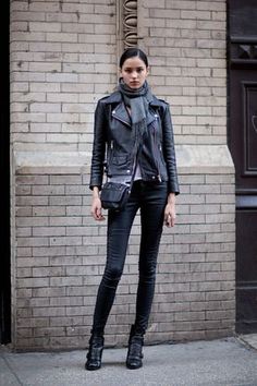 Irina Sharipova, Fashion Tumblr, Net Fashion, Looks Street Style, Fashion Tips For Women, 가을 패션, Black Leather Jacket, Outfits Casuales