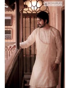 Bengali Mens Traditional Wear, Bengali Groom Outfit Wedding, Bengali Groom, Sangeet Ideas, Men Dresses, Wedding Kurta