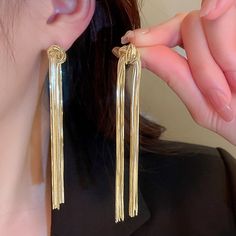 New Pair Of Gold Tone Tassels Earrings Metal Tassel Earrings For Evening, Evening Metal Tassel Earrings, Elegant Metal Tassel Earrings For Party, Metal Tassel Drop Earrings For Party, Metal Tassel Drop Earrings For Pierced Ears, Metal Tassel Earrings For Party, Long Drop Metal Tassel Earrings For Party, Long Drop Tassel Earrings For Party, Long Drop Tassel Earrings For Evening