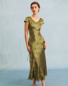 Cutout Midi Dress, Tailored Clothes, Midi Dress Casual, Dress Satin, Satin Midi Dress, Green Midi Dress, Midi Dress With Sleeves, Green Satin, Lace Midi Dress