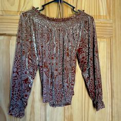 Free People Burnt Out Velvet Floral Pattern Worn Off The Shoulders For A Romantic Twist. Made Of Polyester And Nylon It Is Machine Washable. Velvet Top, Velvet Tops, A Romantic, Brown Gold, Free People Tops, Off The Shoulder, Floral Pattern, Off Shoulder, Free People