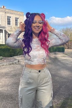 Split Dye Hair Ideas Purple, Pink Split Dye, Cool Hair Colors, Split Dye Hair Ideas, Dye Hair Ideas, Bronze Hair Color, Split Dye Hair, Beige Blonde Hair, Types Of Hair Color