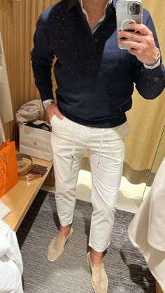 Massimo Dutti Outfit Men, Finance Outfit Men, Preppy Boys Aesthetic, Outfits Old Money Hombre, Old Money Men Aesthetic, Old Money Sweater, Shirt And Jumper, American Casual Style, Aesthetic Old Money