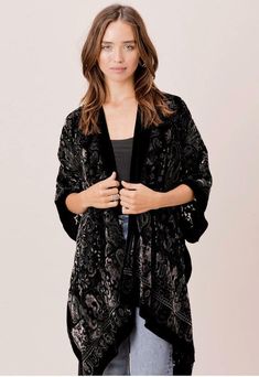 Kimono With Shorts, Dress Up Wardrobe, Paisley Kimono, Kimono Boho, Open Front Kimono, Velvet Kimono, Boho Pink, Black Kimono, Burnout Velvet