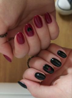 Red And Black Nail, Red Black Nails, Black Gel Nails, Punk Nails, Goth Nails, Grunge Nails, Pretty Gel Nails, Black Nail, Minimalist Nails