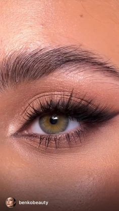 Natural Eye Shadow Looks, Natural Eye Shadow, Eye Shadow Looks, Eye Colours, Laura Jade Stone, Model Hairstyles, Recipe Art, Sports Food, Natural Eyeshadow