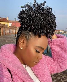 Care For Low Porosity Hair, How To Define Curls, Fire Hairstyles, Curly Puff, Healthy Curls, Curly Head, Define Curls, Low Porosity Hair, Low Porosity