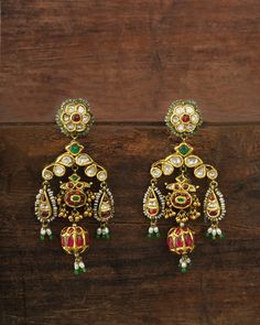 Indian Wedding Earrings – Page 2 – Artisanal Fine Jewellery | AURUS Modern Indian Earrings, Indian Wedding Earrings, Mughal Jewelry, Wedding Ornaments, Van Cleef And Arpels Jewelry, Antique Gold Jewelry Indian