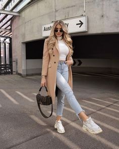 Look estiloso para você se inspirar Casual Classy Outfits, Mode Editorials, Classy Winter Outfits, Winter Fashion Outfits Casual, Outfit Chic, Classy Casual Outfits, Trendy Fall Outfits, Classy Casual, Causual Outfits