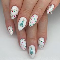 Snowman Nails Christmas, Pink Christmas Nail Ideas, Christmas Biab Nails, Pink Christmas Nails Short, Pastel Christmas Nails, Cute Christmas Nail Ideas, Christmas Light Nails, Ornament Nails, Fun Christmas Nails