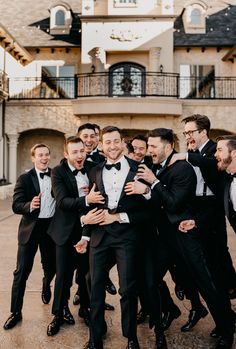 Groomsmen in black tux, fun groomsmen photo, taken by camera shi photography, Dallas Texas Squad Pics, Groom Squad, Groomsmen Photography, Groomsmen Photo, Groom Details