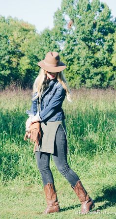 Country Apparel, Lady Outfits, Denim Jacket Black, Country Outfit, Western Clothes, Denim Jacket Winter