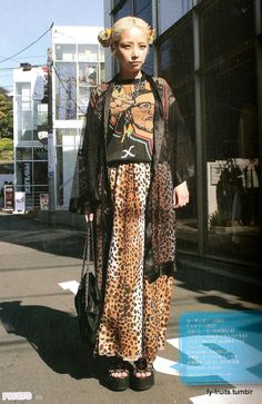 @emilie on pinterest Harajuku Fall Fashion, Fruits Magazine 90s, Fruits Fashion, Japanese Street Style, Harajuku Street Fashion, Fruits Magazine, Japanese Street Wear