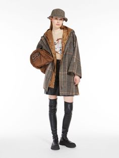 Find MAX MARA Chequered Wool And Water-repellent Canvas Coat on Editorialist. Hooded midi coat in fine chequered double-faced pure wool broadcloth featuring a water-repellent technical canvas insert at the back, Luxepad Ultra Fine Insulating Technology Camel-Silk Blend Edition padding and diamond quilting. The relaxed-fit model boasts long raglan sleeves, welt side pockets and press stud-fastening side slits. Front zip and press-stud fastening. Brown Outerwear With Detachable Hood For Work, Plaid Wool Outerwear For Winter, Winter Wool Plaid Outerwear, Winter Plaid Wool Outerwear, Fall Wool Outerwear With Double-lined Hood, Wool Outerwear With Detachable Hood For Fall, Fall Wool Outerwear With Detachable Hood, Luxury Plaid Outerwear For Fall, Fall Workwear Outerwear With Double-lined Hood