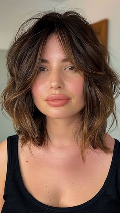 24 Easy Hairstyles for Round Faces: Perfect for Busy Schedules | Lookosm Short Hair With Layers And Face Framing, Trendy Short Hair Styles Shoulder Length, Shoulder Length Haircut Round Face, Shoulder Length Face Framing Layers, Face Framing Shoulder Length Hair, Short Hair Ideas Haircuts Round Faces, Shoulder Length Hair With Long Bangs, Middle Part Shoulder Length Hair, Shoulder Length Hair With Face Framing