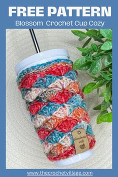 a crocheted cup cozy is shown with the text, free pattern