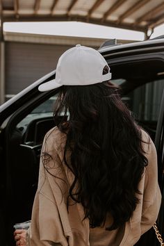 - This trendy baseball cap has a chic touch! - Textured faux leather material - A rounded bill - An adjustable back Leather Baseball Cap, Women Clothing Boutique, Leather Material, Online Womens Clothing, Boutique Clothing, Baseball Cap, Faux Leather, Baseball, Clothes For Women