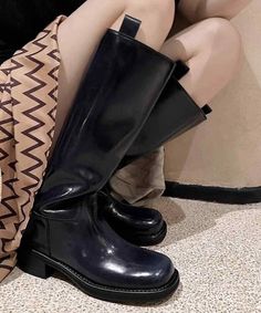 Brown High Boots Chunky Heel Faux Leather Chic SplicingMade of:-Faux Leather Upper.-Rubber sole- cushioned insole.1.96"/5cm Chunky Heel