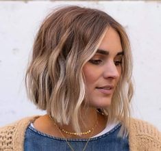 Bob Balayage, Trendy We Fryzurach, Short Hair Balayage, Hair Makeover, Brown Blonde Hair, Winter Color, Short Blonde Hair, Hair Envy, Gold Hair