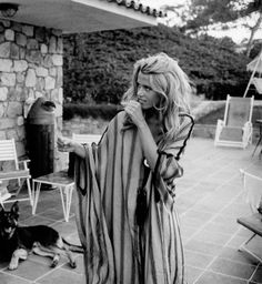 Jane Fonda Style, Patti Hansen, Lauren Hutton, Happy Hippie, Old Hollywood Stars, Summer Attire, Boho Chic Outfits, Jane Fonda, Brigitte Bardot