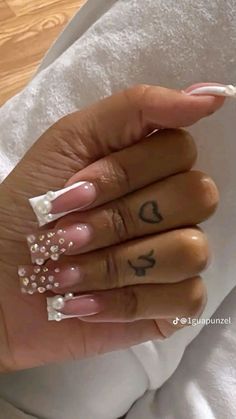 @sheistakiab Vacation Nails Black Women, 25 Nails, Vacay Nails, Movie Bloopers, Birthday Plans, Girly Acrylic, Medium Nails