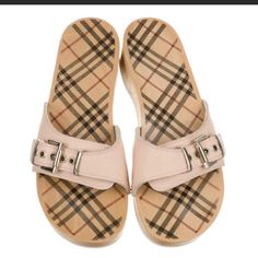 New Burberry Platform Wood Sandals With Pink Leather And Logo Soles. Beige Open Toe Clogs With Buckle Closure, White Espadrilles Wedges, Burberry Espadrilles, Burberry Sandals, Burberry Bucket Bag, Burberry Heels, Wood Sandals, Dior Purse, Gold Strappy Heels