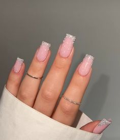 Nails Square French Tip, French Tip Nails Glitter, Square French Tip Nails, Glitter French Tip Nails, Healthy Toenails, Glitter French Nails, Nail Art Gel, Girly Acrylic Nails, French Tip Acrylic Nails