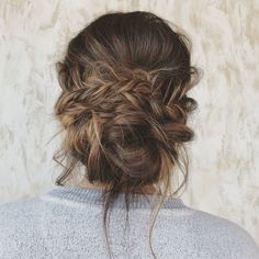 Hairstyle Bridesmaid, Wedding Hairdos, Half Up Half Down Hairstyle, Half Up Wedding, Down Hairstyle, Hairdo Wedding, Smink Inspiration, Low Bun, Penteado Cabelo Curto