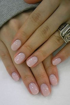 If you want to have beautiful hands, you should know how to choose the best nail shape for your fingers. Here's how... Opi Gel Nails, Easy Nails, Dermal Piercing, Gel Nail Designs, Manicure Y Pedicure, Nail Arts, Nail Shapes, Manicure E Pedicure, Matte Nails