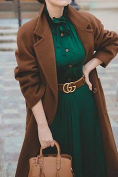 Color That Go With Emerald Green In Clothes, Wardrobe, Style Green Color Combinations Clothes, Emerald Green Color Combinations, Green Outfit Fall, Blazer And Dress Outfit, Emerald Green Outfit, Winter Going Out Outfits, Green Dress Outfit, Green Color Combinations