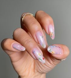 Elegant Summer Nails, Summer Nails Almond, New Nail Trends, Trendy Nail Art Designs, Popular Nail Designs, Almond Nails Designs, Almond Nail, Trendy Nail Art, Trendy Nail Design