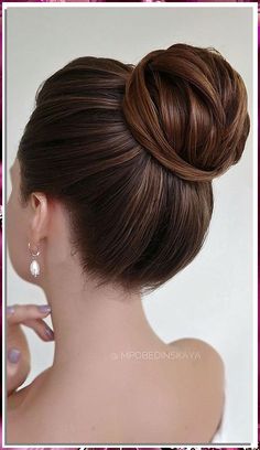 A wide variety of wedding hair down styles for your big day. Bun Wedding Hairstyles High, Top Bun Hairstyles Wedding Updo, High Hair Wedding Updo, High Ballerina Bun Wedding Hair, Top Updo Hairstyles, High Hairstyles Wedding, Modern Updos For Long Hair, Updo Knot Bun, Bridal Top Bun