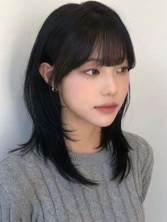 Kpop Short Hair, Korean Hairstyles, Asian Short Hair, Shot Hair Styles, Hair Stylies, Haircuts For Medium Hair