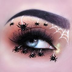 Fantasy Lashes, Makeup Looks Blue, Easy Halloween Makeup Looks, Fairy Lashes, Makeup Looks Blue Eyes, Easy Halloween Makeup, Holloween Makeup, Cute Halloween Makeup, Cool Halloween Makeup