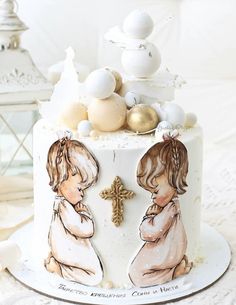 Extravagant Wedding Cakes, Candy Birthday Cakes, First Communion Cake, First Communion Decorations, Baby First Birthday Cake, Russia News, Communion Cakes, Fondant Cake Toppers, Birthday Cakes For Men