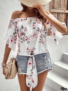 Bjux - Chic Off-Shoulder Floral Print Blouse with Flare Sleeves and Front Tie Detail - Perfect for Spring and Summer Getaways, Womens Fashion Shoulder Knots, Hem Blouse, Tie Front Blouse, Arte Popular, Fabric Floral, Vacation Style, Floral Print Blouses, Floral Top, Casual Fits