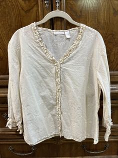 Whitewash Brand Women’s Ivory Ruffle Accented Peasant Blouse L | eBay Gorgeous Blouses, Cream Blouse, Fitted Blouses, Peasant Blouse, White Wash, Solid Pattern, Things To Buy, Cotton Material, Sleeve Blouse