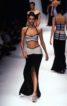 70s Runway Fashion, Herve Leger 90s, 70s Runway, 1990s Runway, Runway Moments, Vintage Runway