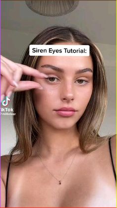 Elongate Eyes, Almond Makeup, Eye Makeup Hacks, Art Deco Makeup, Almond Eye Makeup, Bronze Makeup Look, Contouring Techniques, Almond Shaped Eyes, Almond Eyes