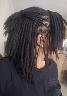 Quick loc style. It looks like my locs are cut in a bob but they are not. Loc Reference, Ponytail Locs, Half Down Ponytail, Half Up Half Down Ponytail, Down Ponytail, Locs Ideas, Twist Cornrows