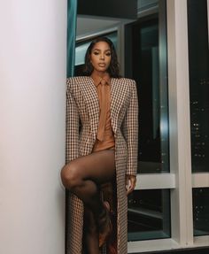 Kelly Rowland Style, Graduation Picture Poses, Kelly Rowland, Stylish Celebrities, Luxe Life, Mind Body And Soul, Professional Attire, Feminine Aesthetic, Holistic Wellness