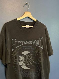 Vintage Fleetwood Mac Rumours Music Aesthetic Inpsired Tee Easy 30 day return policy Baggy Band Shirt, Babe With The Power Tattoo, Fleetwood Mac T Shirt, Band Shirts Aesthetic, Band Tees Aesthetic, Band Tee Aesthetic, Band Tshirt Outfit, Musik Aesthetic, Fleetwood Mac Tshirt