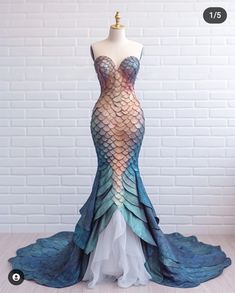 Fish Structure, Designing Dress, Sorry Boys, Set Dressing, Mermaid Outfit, Mermaid Style, Fairytale Dress