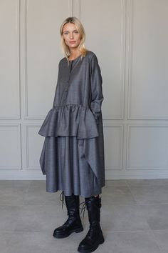 Fall Tunic Dresses For Work, Oversized Tunic Dress For Work, Lagenlook Workwear Dresses For Fall, Chic Tunic Midi Dress For Fall, Oversized Gray Fall Dress, Oversized Tunic Midi Dress For Fall, Oversized Fall Dress For Workwear, Oversized Fall Workwear Dress, Oversized Workwear Dresses For Fall