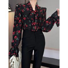 Lasaky - Loose-Fit Long Sleeve Shirt with Rose Print Design Loose Dress Pattern, Spring Shirts, Ladies Fashion, Rose Print, Elegant Woman, Black Blouse, Clothing Patterns, Types Of Shirts, Fashion Prints