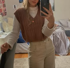 Sweater Vest Outfit, Turtleneck Outfit, Elegante Casual, Autumn Outfits, Mode Inspo, Outfit Inspo Fall, Outfits Casuales, Modest Outfits, Cute Casual Outfits