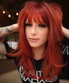 Hair Color Ideas Trending, Red Hair With Bangs, Trending In 2023, Red Hair Trends, Red Hair Color Ideas, Red Hair Looks, Nails Dark, Trending Nails